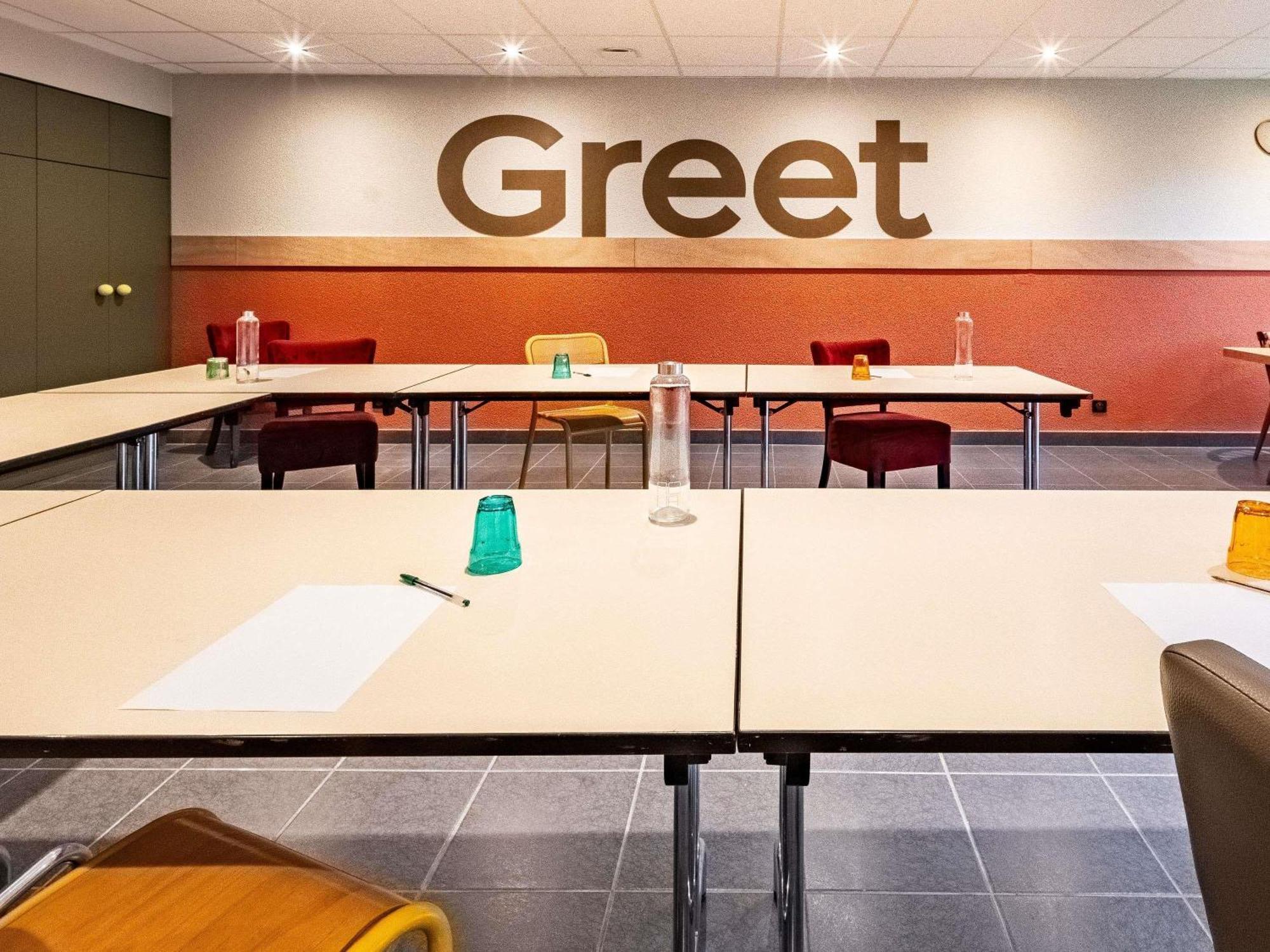 Greet Hotel Massieux Lyon Nord Exterior foto